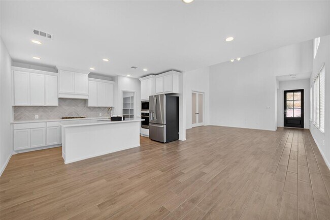 Building Photo - 10730 Aquila Star Dr