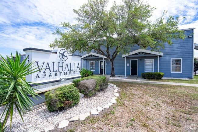 Building Photo - Valhalla Apartments 6730 Everhart Rd. Corpus Christi, TX 78413