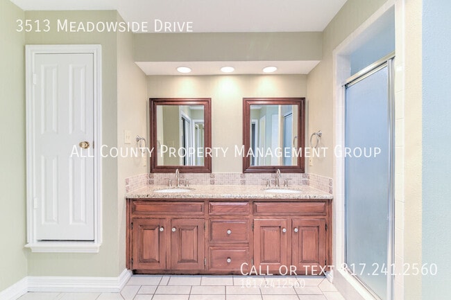 Building Photo - 3513 Meadowside Dr
