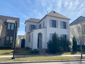 Building Photo - 2110 Belfleur St