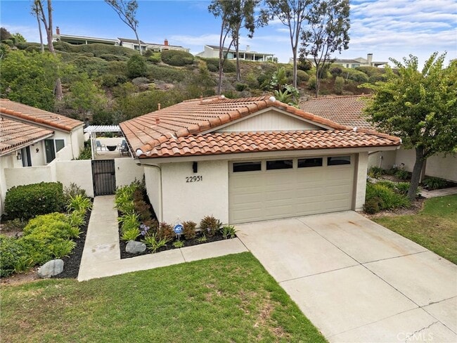 Building Photo - 22951 Via Miramar