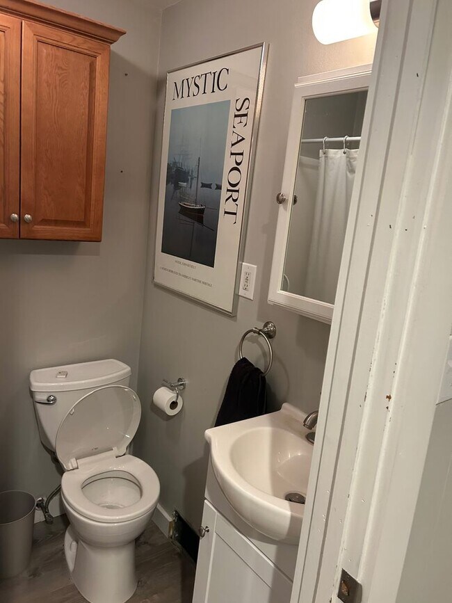 Building Photo - 3216 Jane St