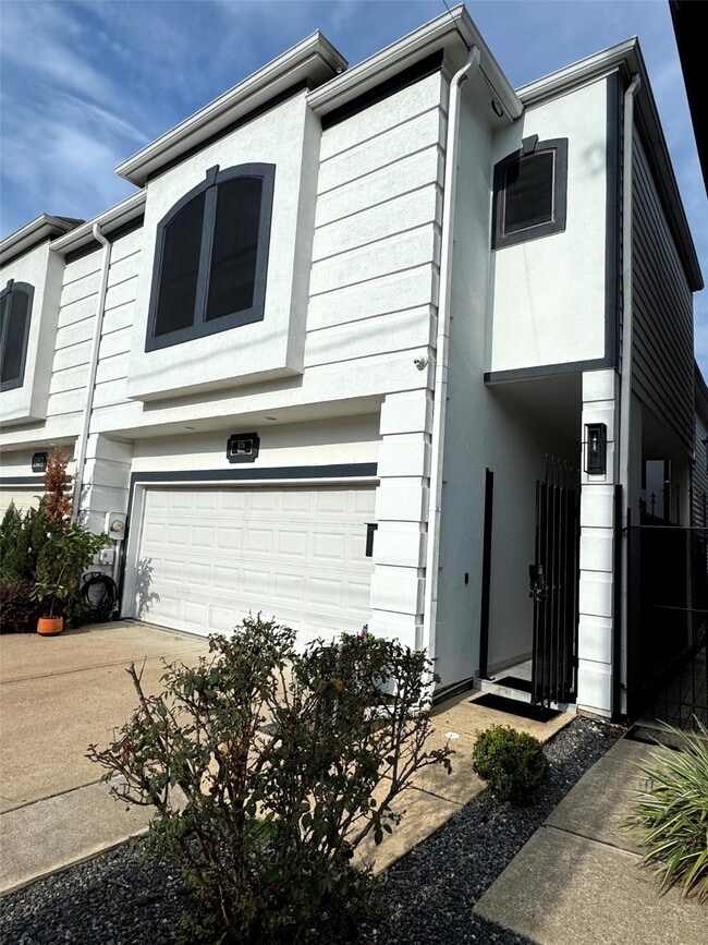 Building Photo - 824 Birdsall St