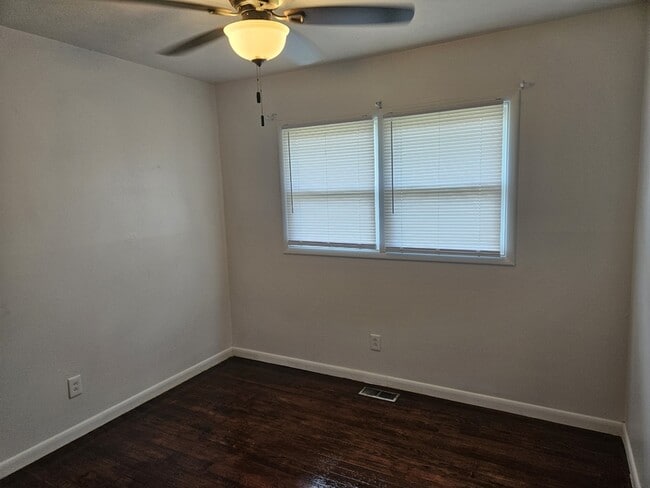 Building Photo - 619 Berwick Dr