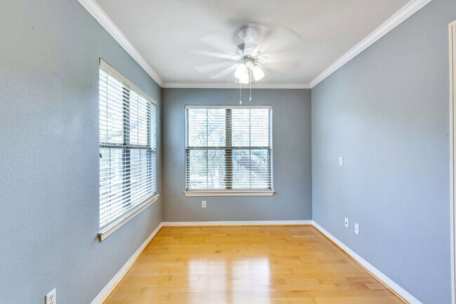 Building Photo - 11603 Ladera Vista Dr
