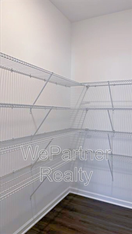 Building Photo - 3 Sandstone Dr