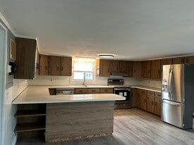 Building Photo - 11 Cote Cir