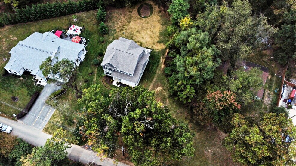 Building Photo - 328 Ridge Rd