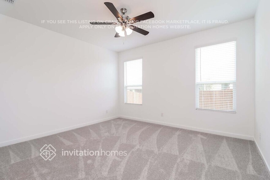 Building Photo - 320 Sedalia Trl