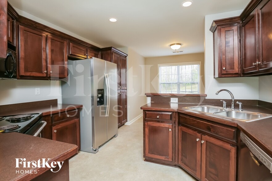 Building Photo - 63 Righteous Path