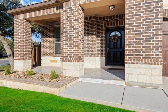 Building Photo - Move-In Ready Home with Resort-Style Backyard