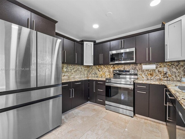 Building Photo - 10281 NW 32nd St