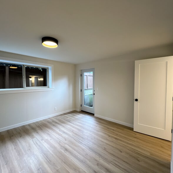 Building Photo - 20011 35th Ave W