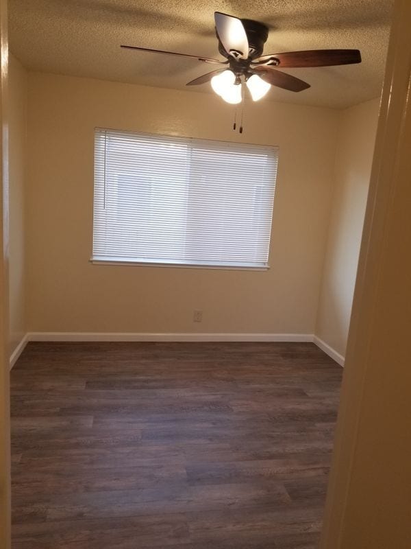 Building Photo - 1099 Roewill Dr