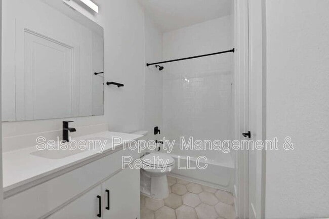Building Photo - 1790 Coopers Hawk Dr
