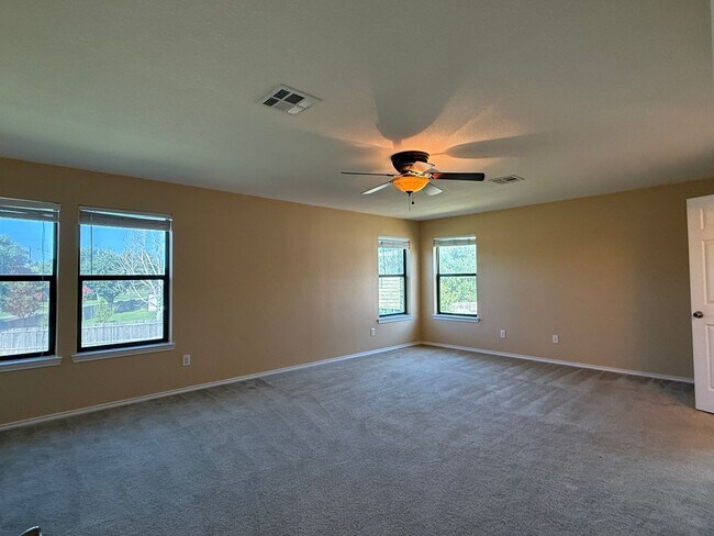 Building Photo - 2250 Howry Dr