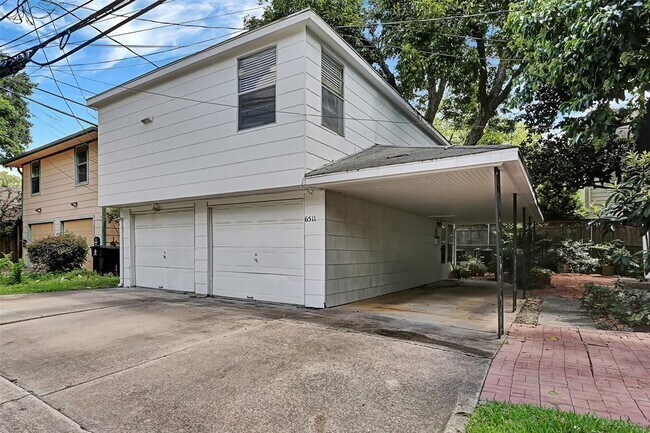 Building Photo - 2348 McClendon St