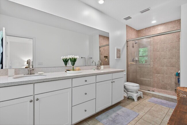 Building Photo - 4012 Devenshire Ct