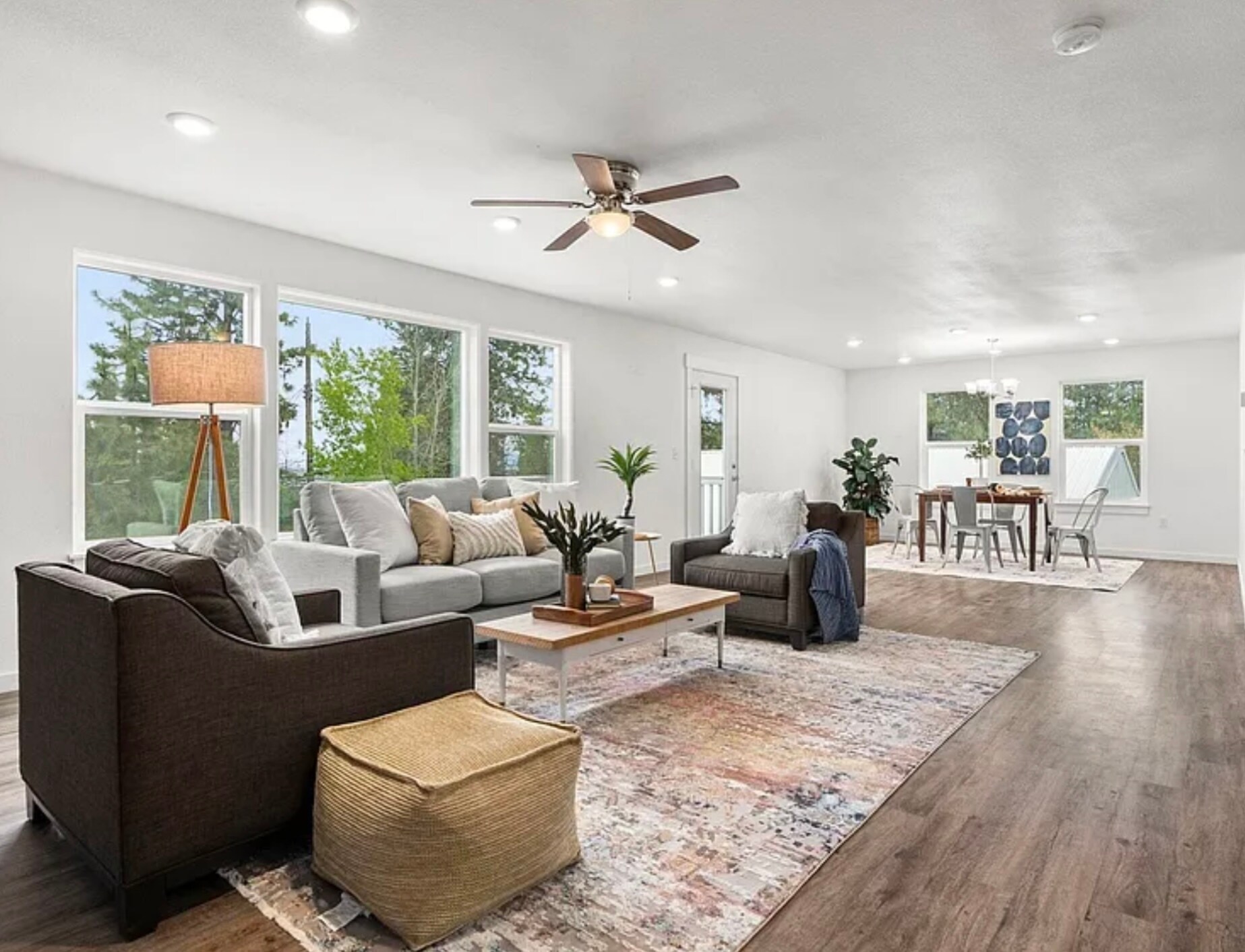 Building Photo - 2942 W 18th Ave