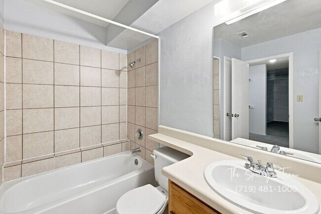 Building Photo - 4349 Hunting Meadows Cir