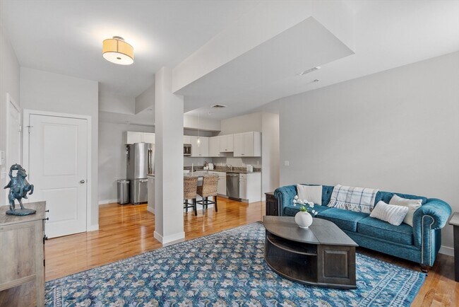 Building Photo - 99 Essex St