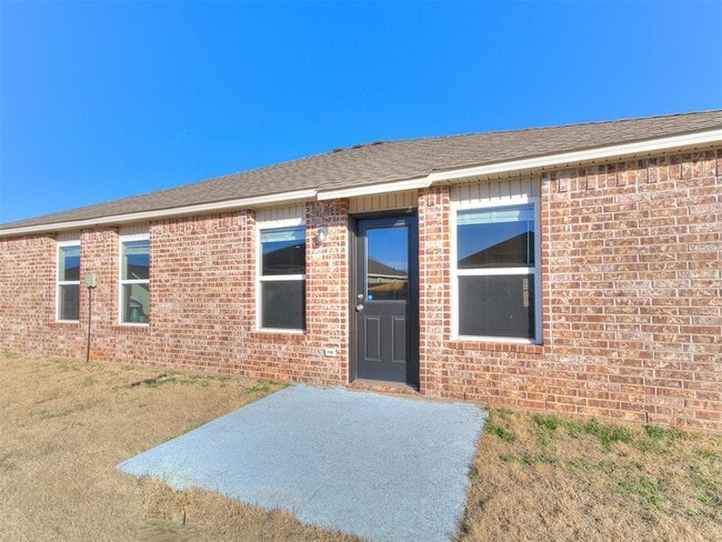 Building Photo - 2217 Stella Rd