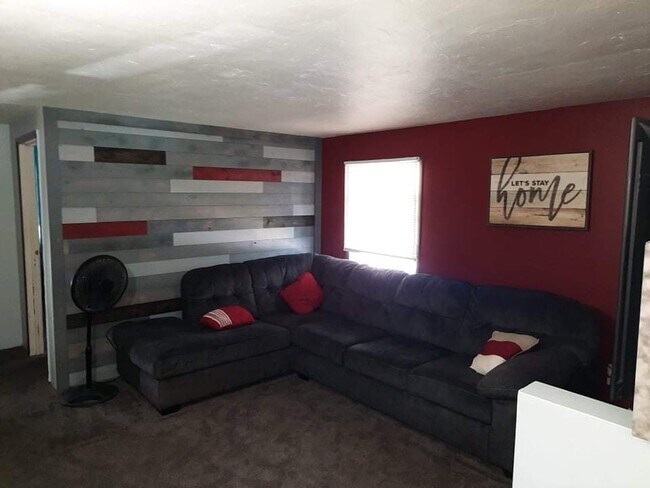 Building Photo - 507 W Miller St