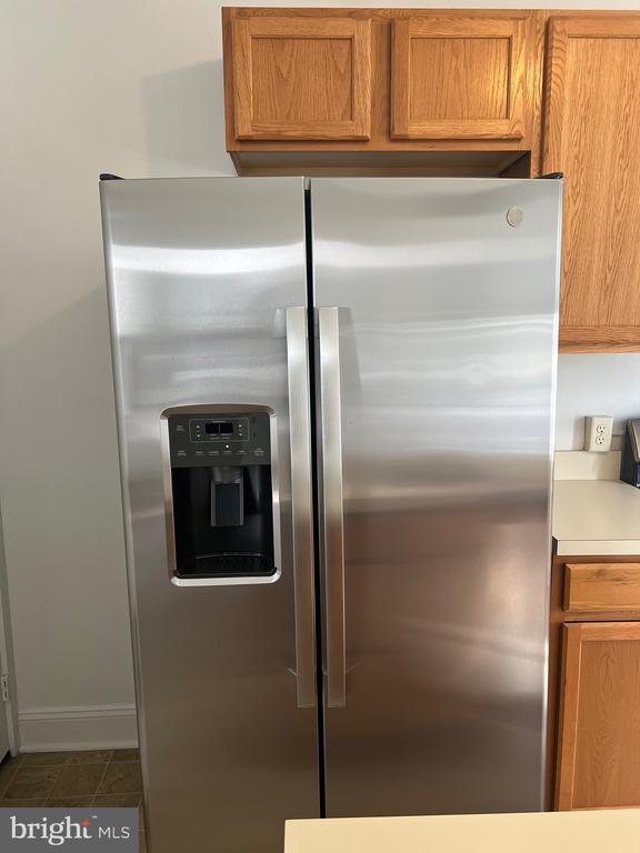 Building Photo - 438 Mitchell Ave