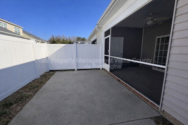 Building Photo - 7310 Caversham Way