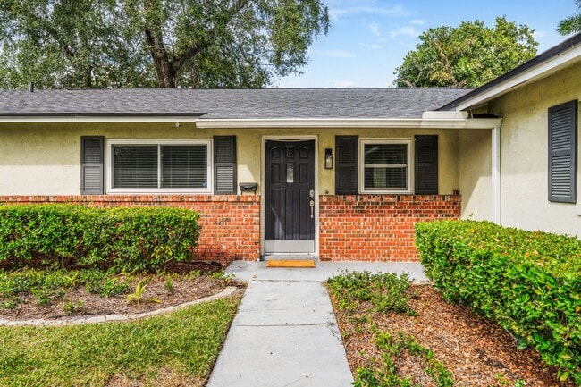 Building Photo - Remodeled Conway Home in Lake Access Commu...