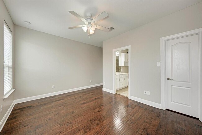 Building Photo - 18820 James Carter Jr St