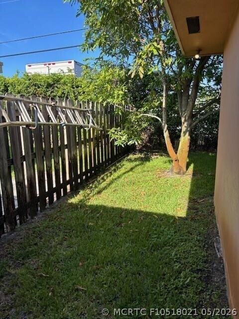 Building Photo - 212 NE 9th Ave