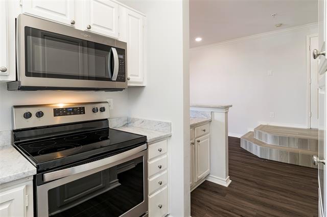 Building Photo - 3405 Binkley Ave