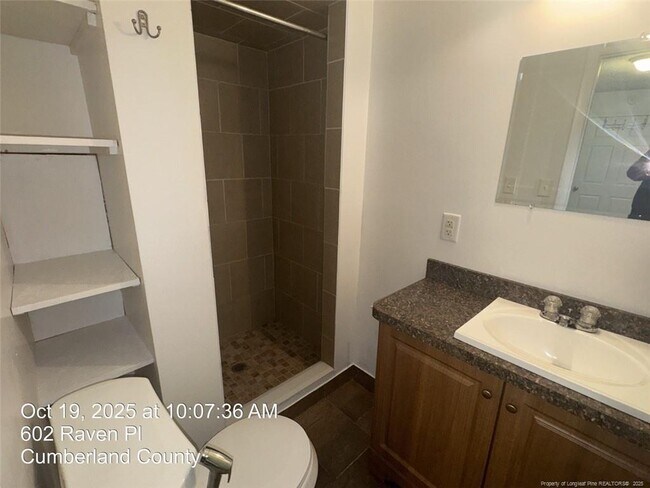 Building Photo - 602 Raven Pl