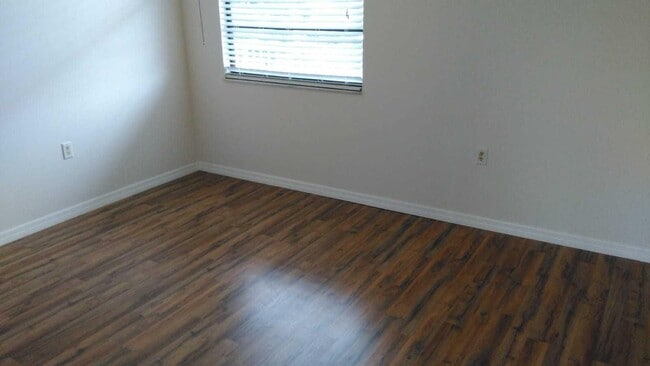 Building Photo - 3516 Whitehall Dr