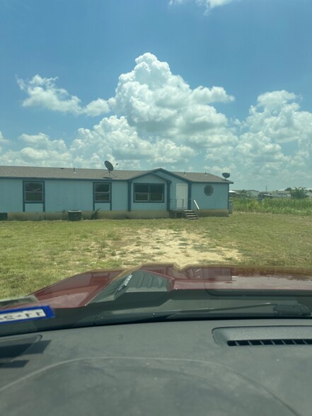 Building Photo - 107 Valley View Ct