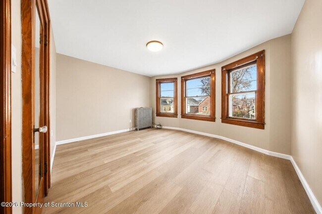 Building Photo - 1312 N Washington Ave