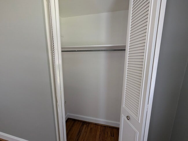 Building Photo - 3 Bedroom, 1.5 Bath Home with HVAC & Fenced Backyard