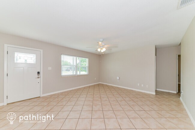 Building Photo - 5608 Murdock Ave
