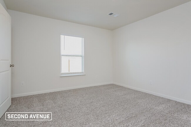 Building Photo - 520 Bennie Leonard St