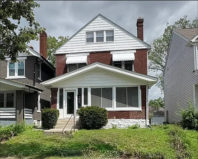 Building Photo - 944 S Ohio Ave