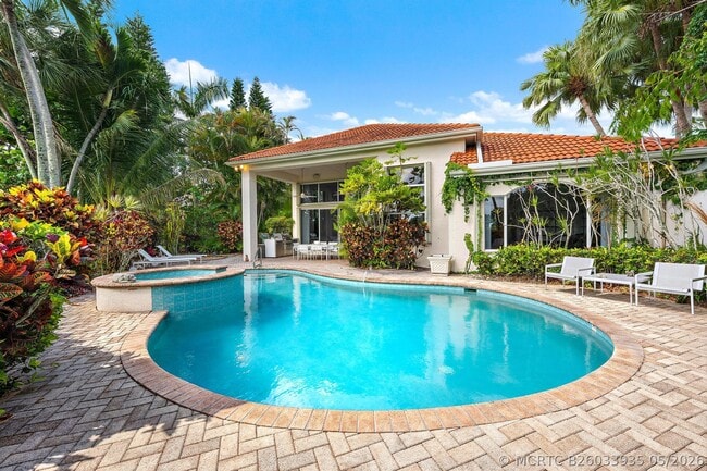 Building Photo - 8080 Sandhill Ct