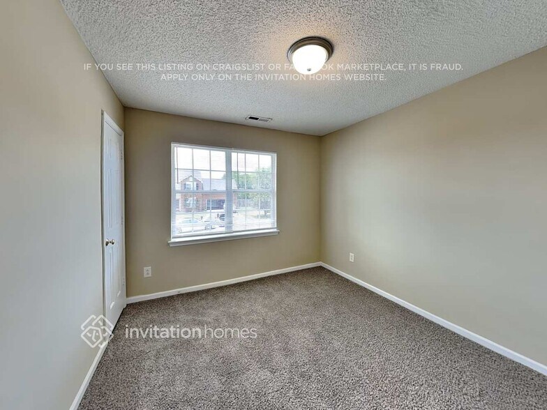 Building Photo - 171 Golding Dr