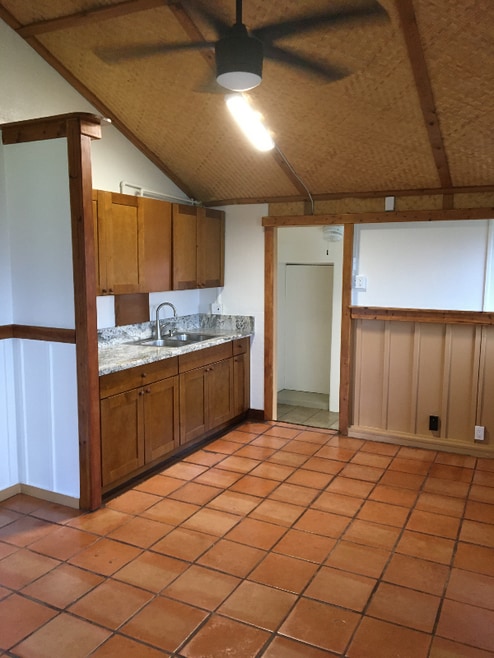 Building Photo - 5828 Kawaihau Rd