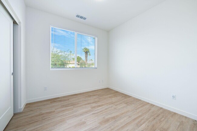 Building Photo - 49211 Garland St