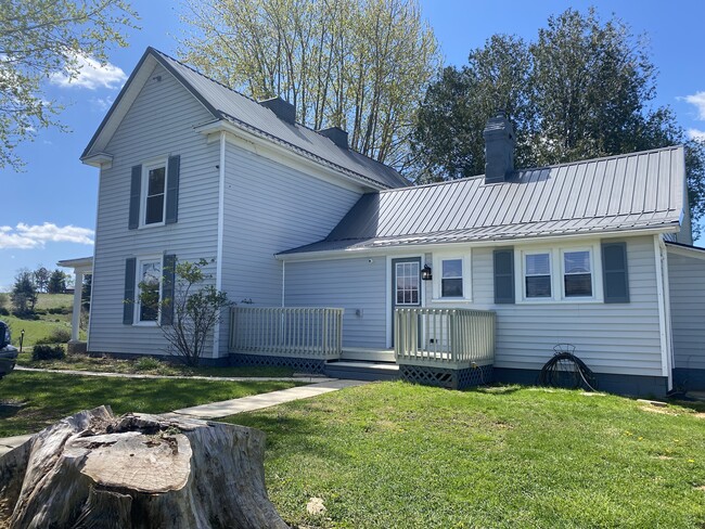 Building Photo - 956 Honeycutt Dam Rd