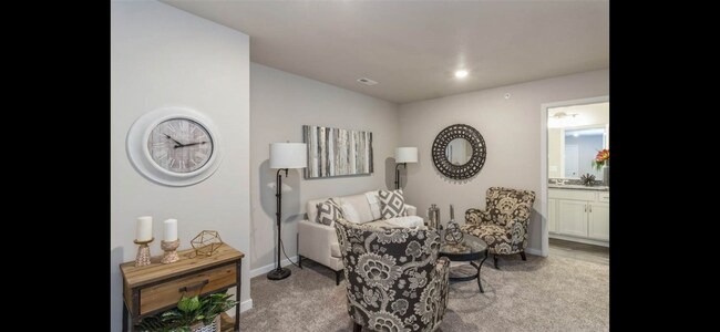 Building Photo - 9585 Heightsview Dr