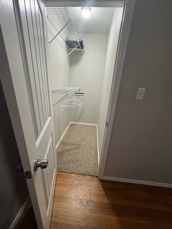 Building Photo - 1334 W Ridgewood Ct