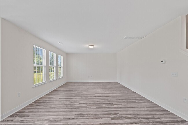 Building Photo - Spacious 4bd/3ba in Franklinton