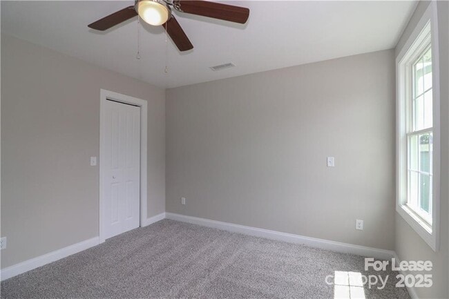 Building Photo - 3973 Newhall Dr NW